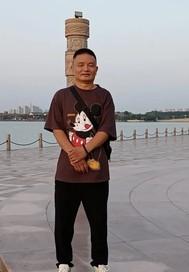 怀旧服猎人拿眼球斧